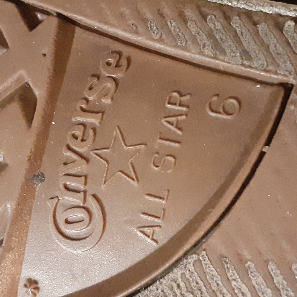 Converse sneakers - Picture 14 of 16